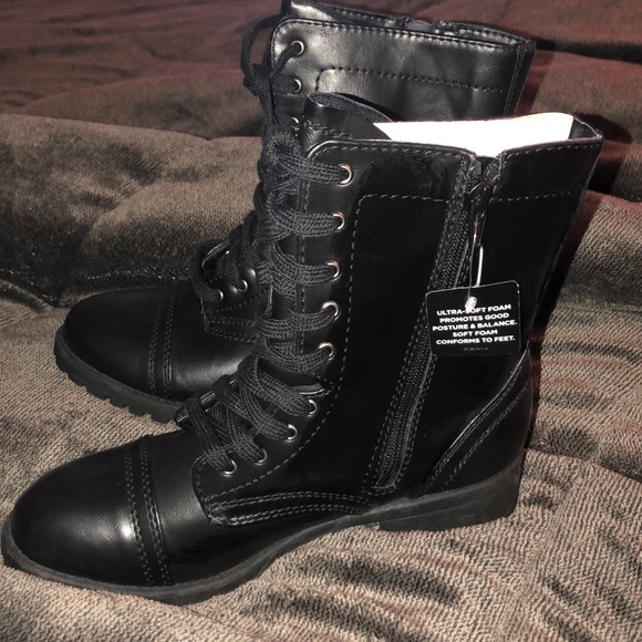 Combat Boots - Picture 1 of 3
